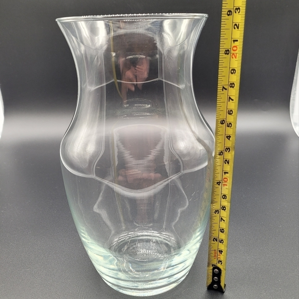 Clear Glass Flower Vase Waisted Flared Top​​​ - Picture 4 of 5